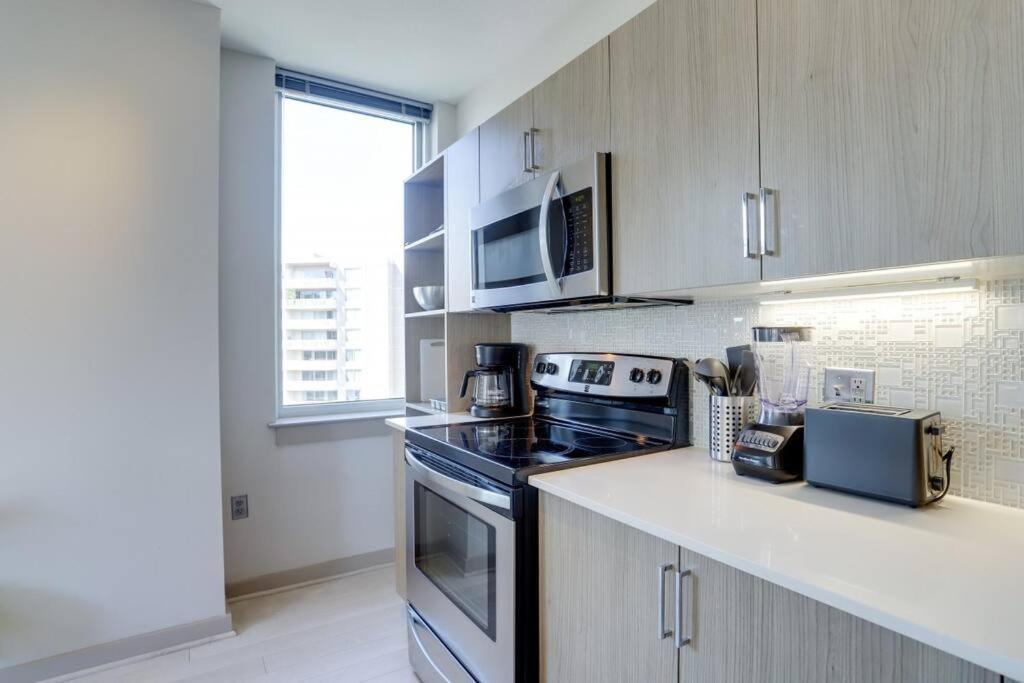 Amazing 2Br Apartment At Crystal City Arlington Exteriör bild