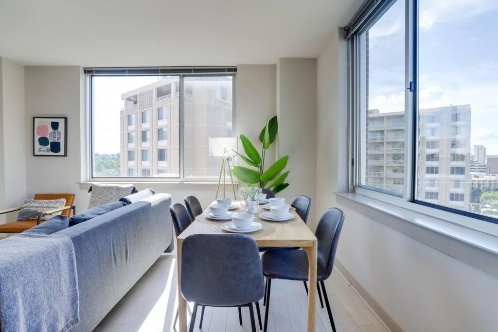 Amazing 2Br Apartment At Crystal City Arlington Exteriör bild